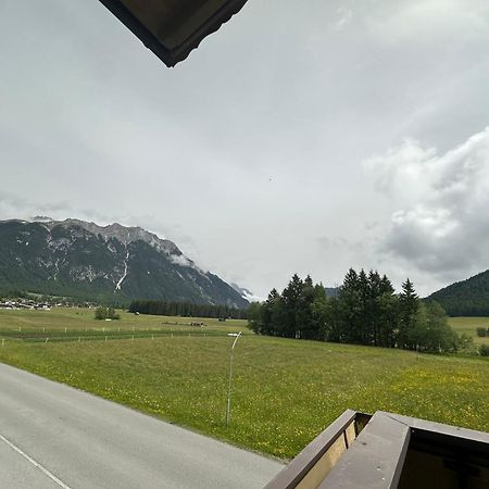 Haus Am Waldrand Apartman Leutasch Kültér fotó